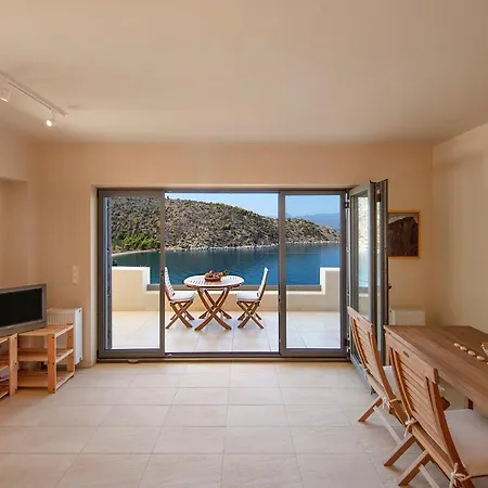 1st Floor / Crystal View